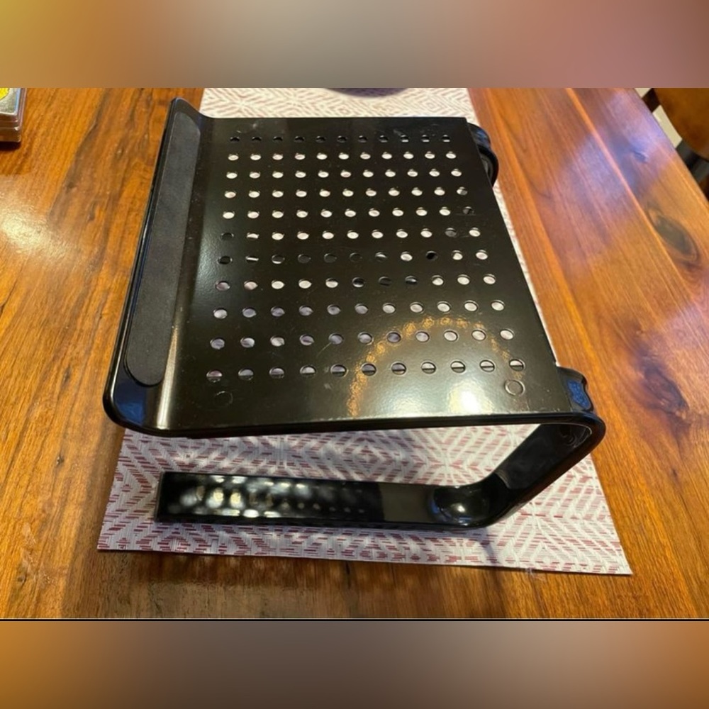 LAPTOP STAND